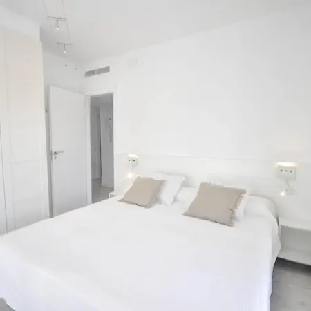 아파트 The Luxor By Hello Homes *
