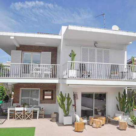 公寓 The Luxor By Hello Homes *