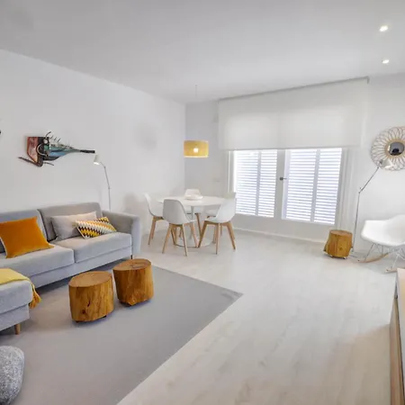 아파트 The Luxor By Hello Homes 시체스